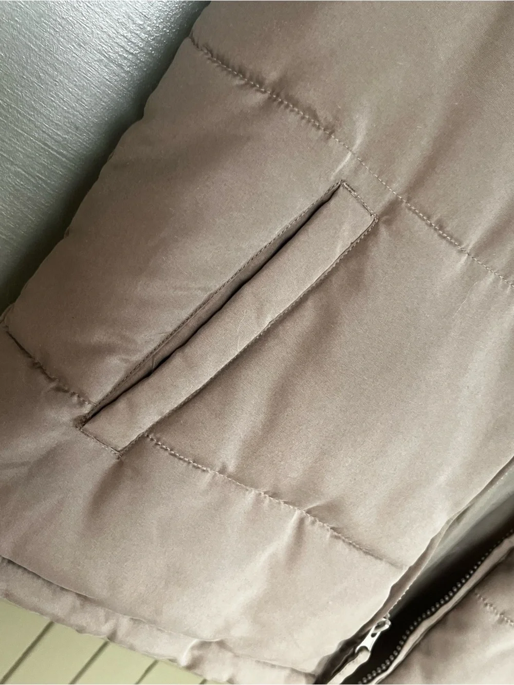 Coleman Quilted Brown Puffer Vest  Camping Outdoors Medium